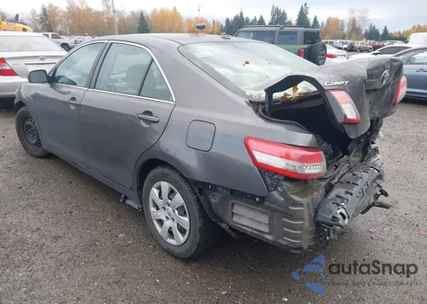 2011 Toyota Camry Le z USA, uszkodzony, nr VIN 4T4BF3EKXBR173248